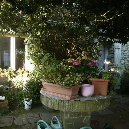 Les Miquelots Panzió Pont-d'Ouilly